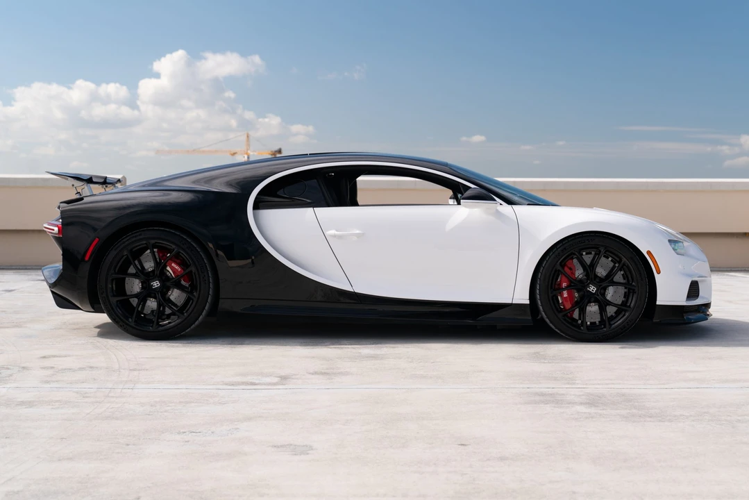 2019 Bugatti Chiron - Image 12 of 31
