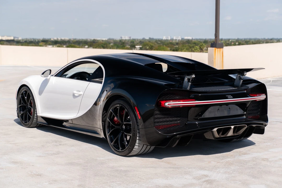2019 Bugatti Chiron - Image 5 of 31