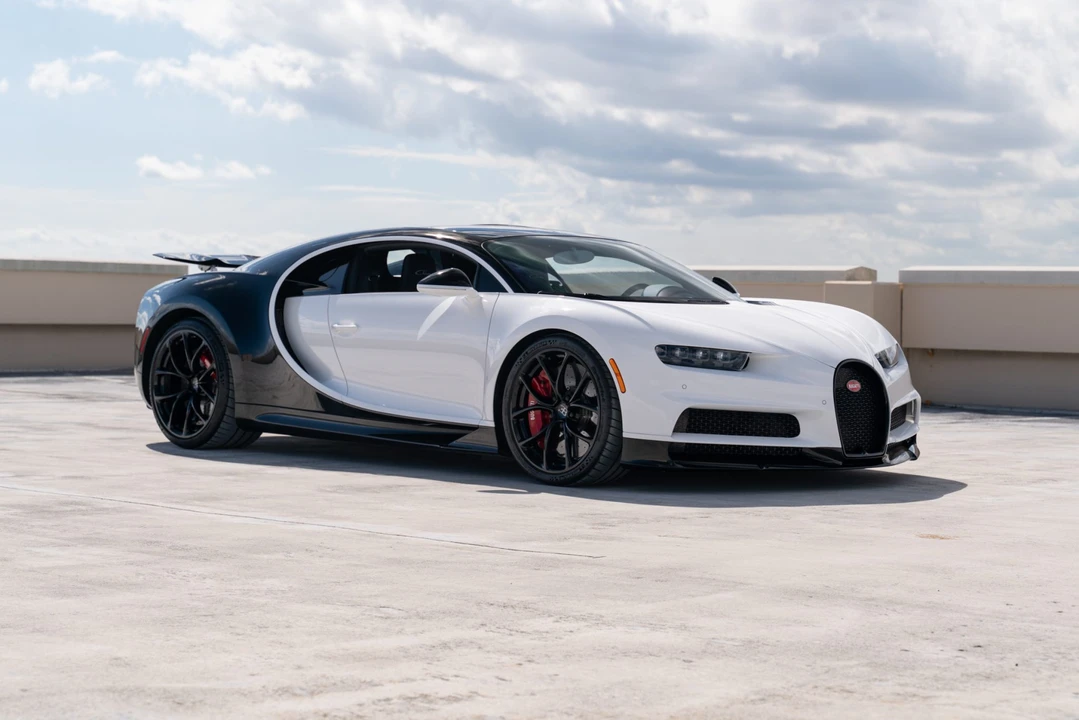 2019 Bugatti Chiron - Image 13 of 31