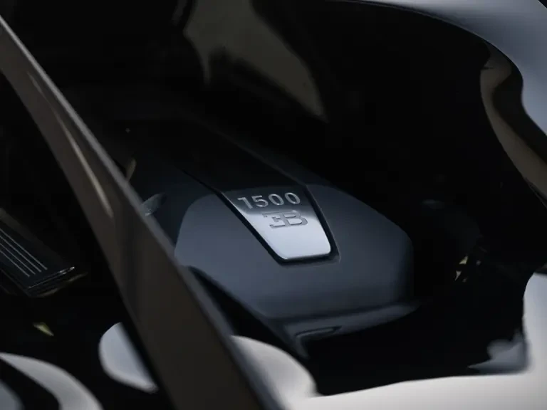 2019 Bugatti Chiron - Image 26 of 31