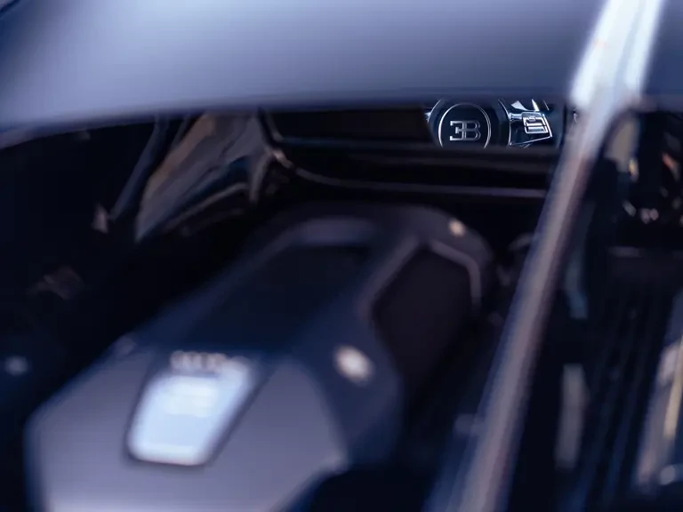 2019 Bugatti Chiron - Image 25 of 31