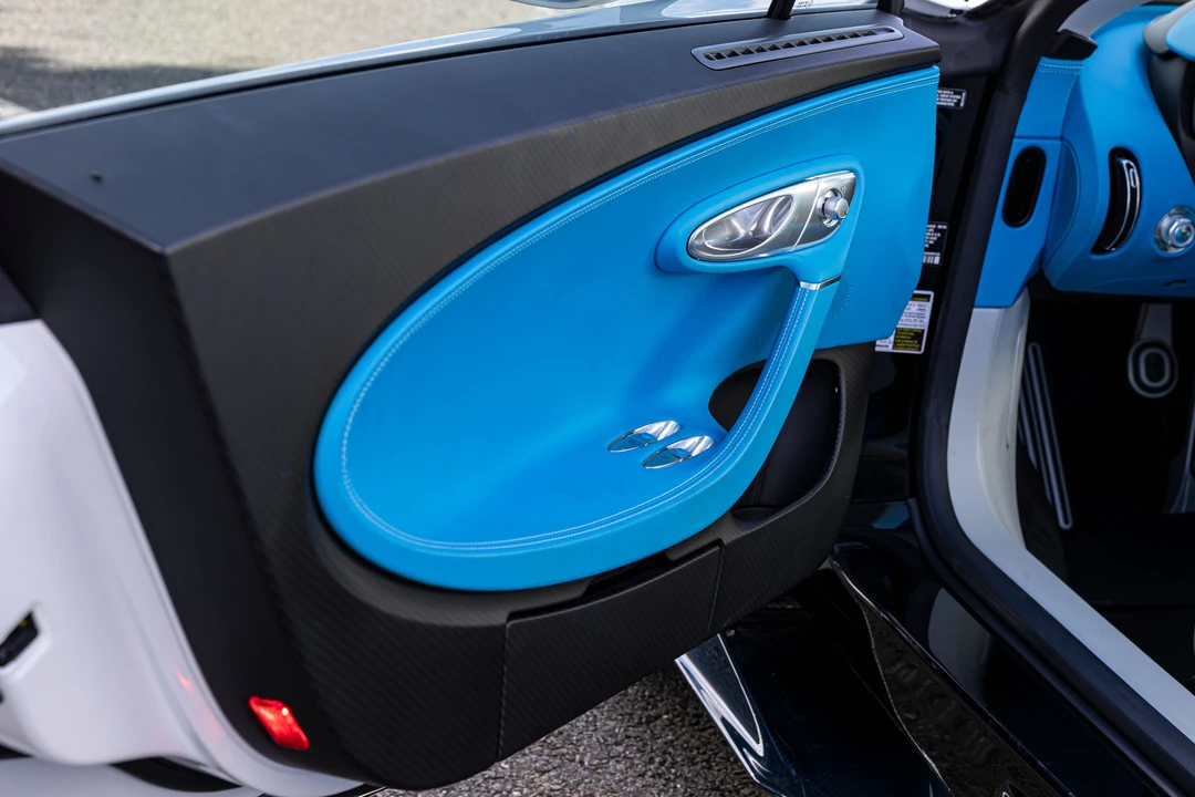 2019 Bugatti Chiron - Image 18 of 31