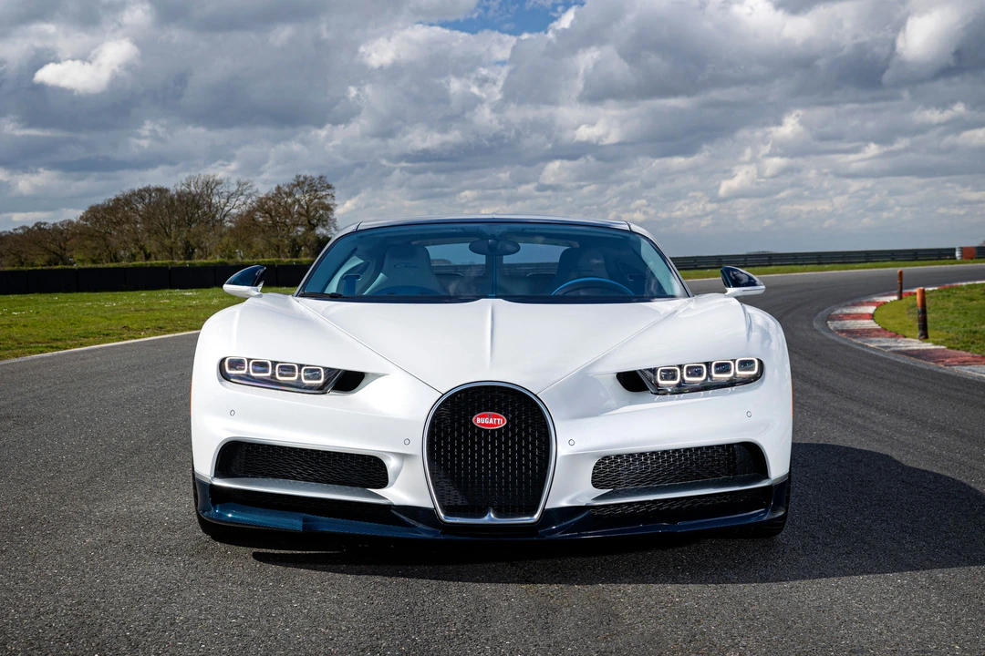 2019 Bugatti Chiron - Image 2 of 31