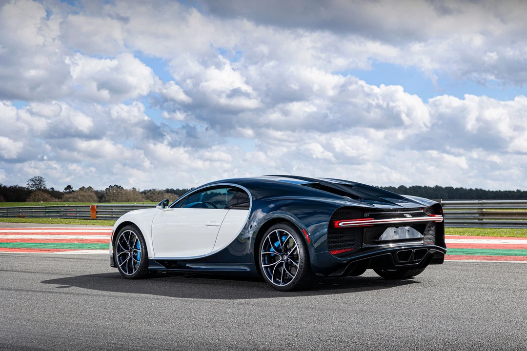 2019 Bugatti Chiron - Image 3 of 31