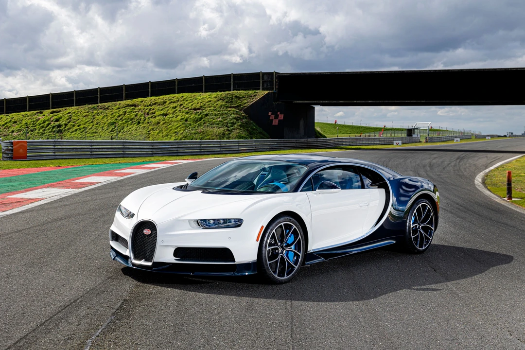 2019 Bugatti Chiron - Image 7 of 31