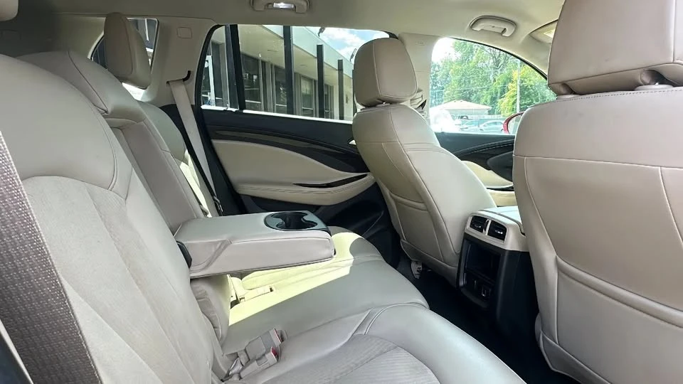 2019 Buick Envision - Image 8 of 9