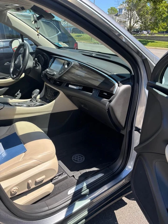 2019 Buick Envision - Image 7 of 18