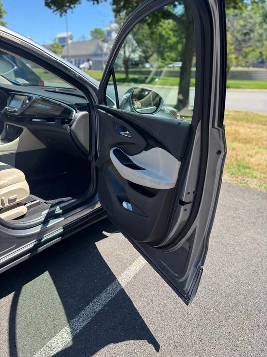 2019 Buick Envision - Image 13 of 18