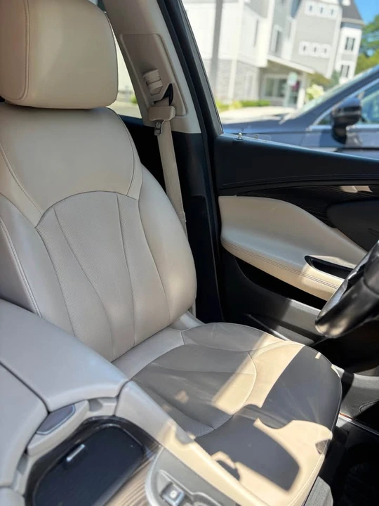 2019 Buick Envision - Image 10 of 18