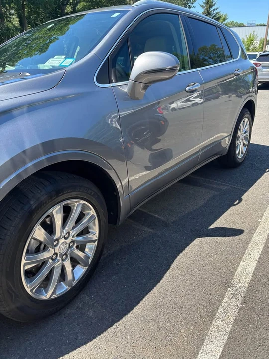 2019 Buick Envision - Image 2 of 18