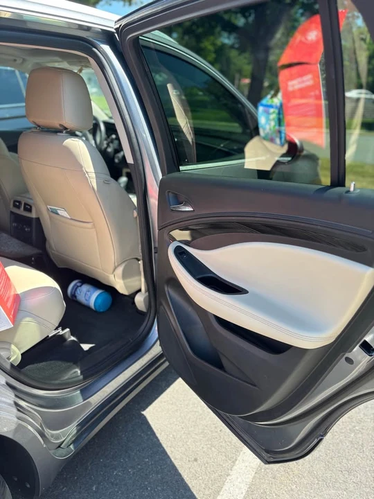 2019 Buick Envision - Image 14 of 18