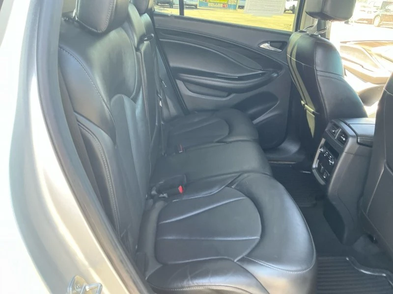 2019 Buick Envision - Image 11 of 12