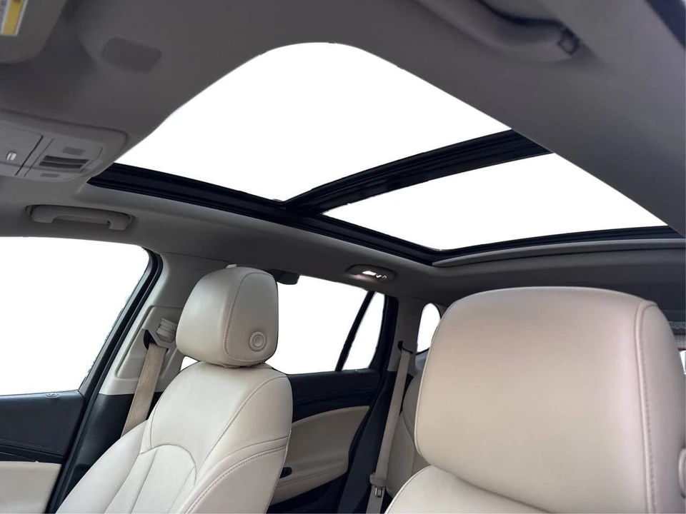 2019 Buick Envision - Image 19 of 21