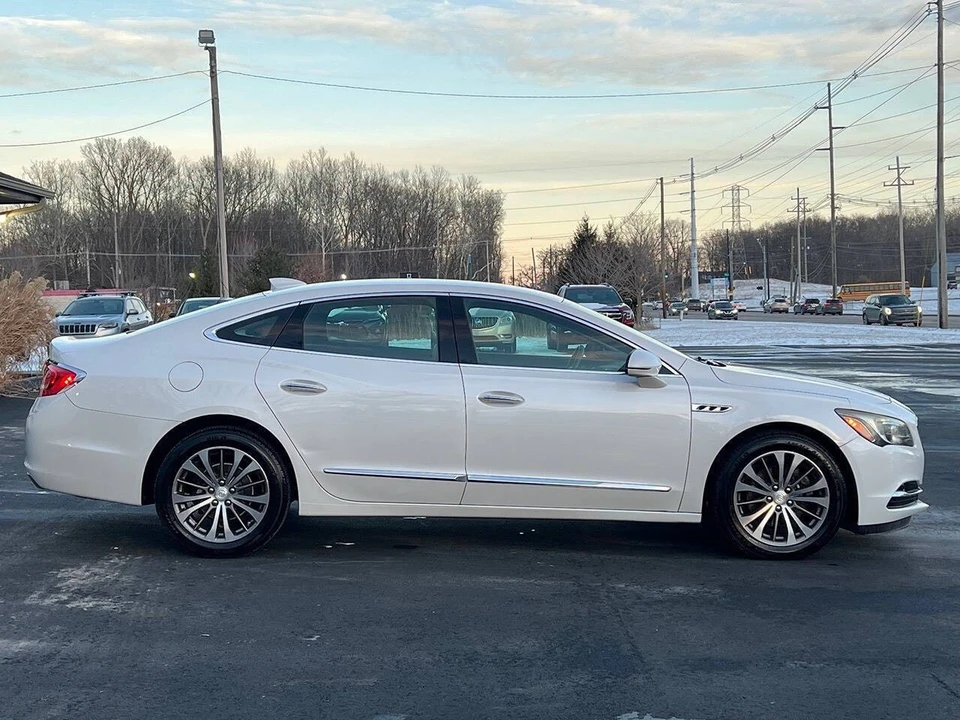 2019 Buick LaCrosse - Image 19 of 21