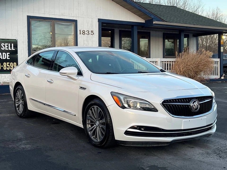 2019 Buick LaCrosse - Image 9 of 21