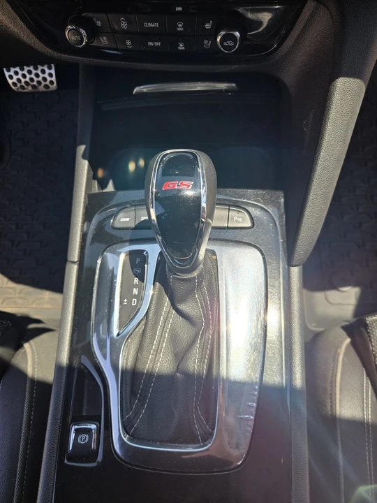 2019 Buick Regal - Image 18 of 27