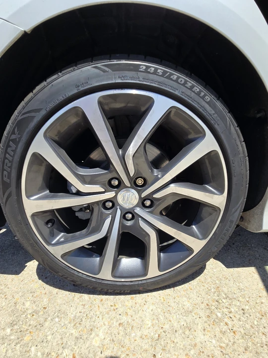 2019 Buick Regal - Image 10 of 27