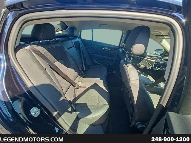 2019 Buick Regal - Image 18 of 21