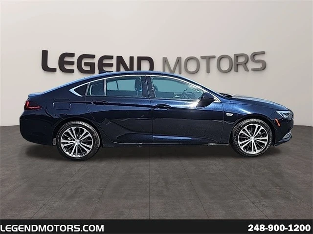 2019 Buick Regal - Image 9 of 21