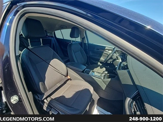 2019 Buick Regal - Image 16 of 21