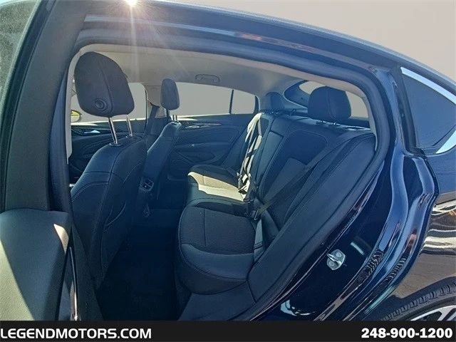 2019 Buick Regal - Image 14 of 21