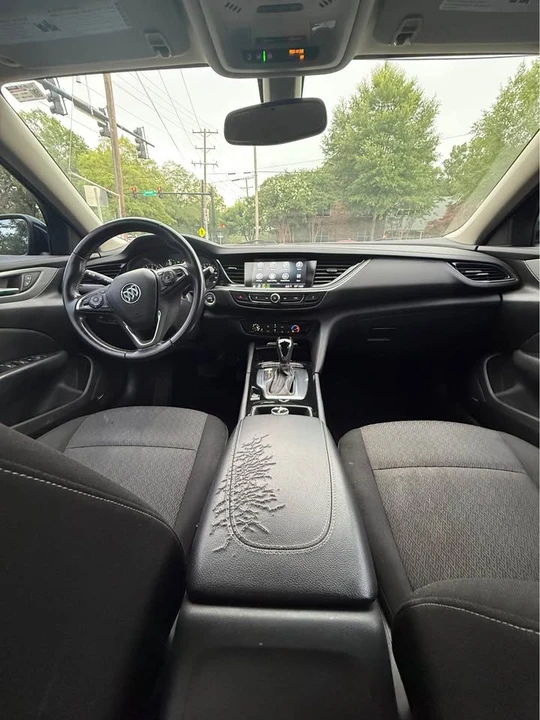 2019 Buick Regal - Image 15 of 18