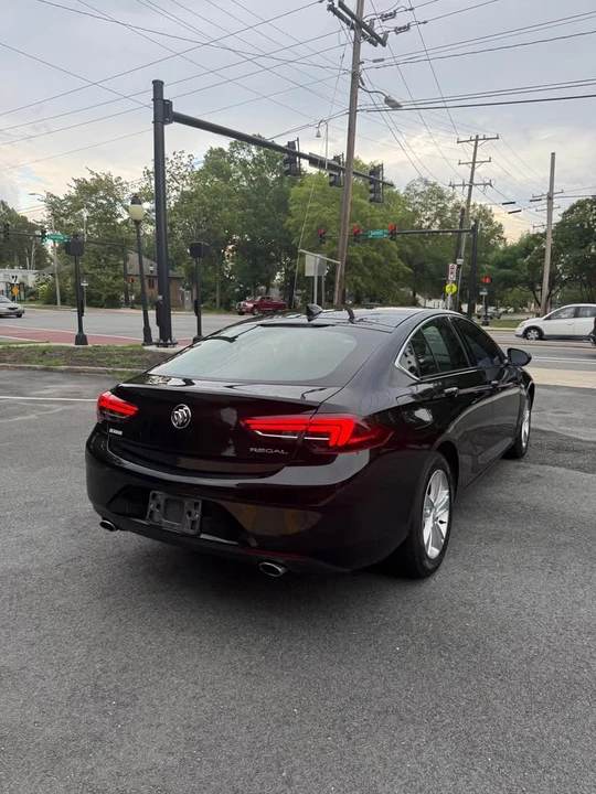 2019 Buick Regal - Image 5 of 18