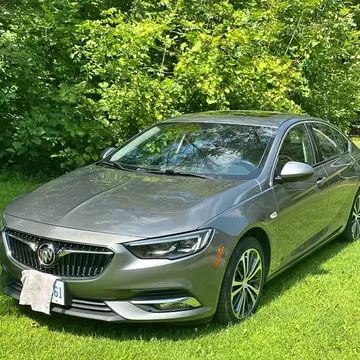 2019 Buick Regal Regal Sportback Preferred 2