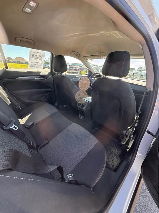 2019 Buick Regal - Image 8 of 11