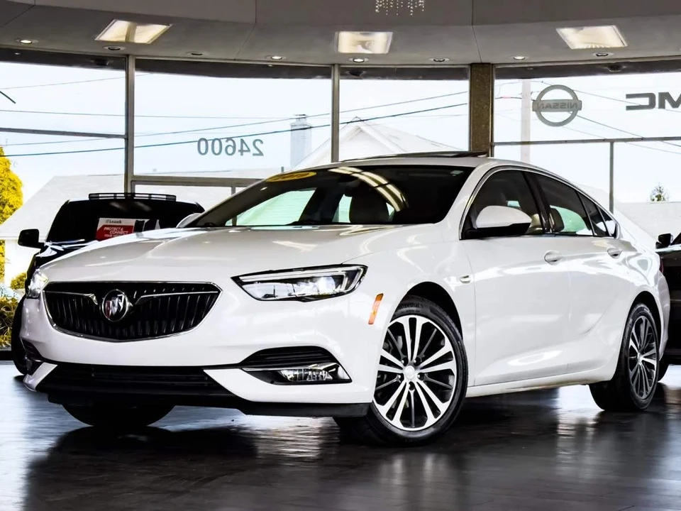 2019 Buick Regal - Image 4 of 12