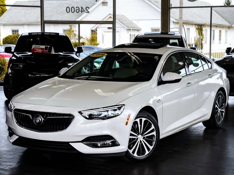 2019 Buick Regal - Image 6 of 12
