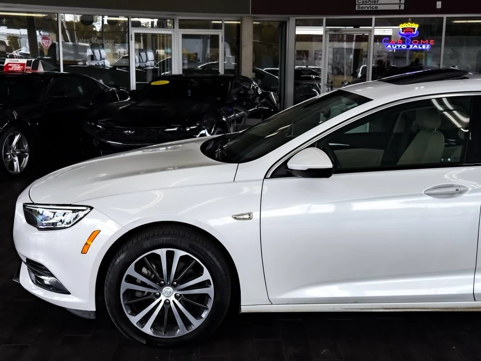 2019 Buick Regal - Image 8 of 12