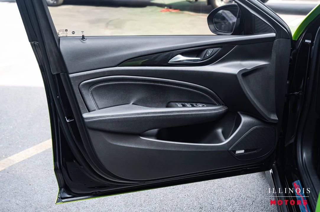 2019 Buick Regal - Image 14 of 21