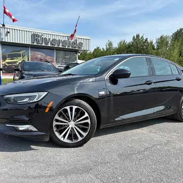 2019 Buick Regal Sportback Essence