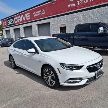 2019 Buick Regal Sportback Essence