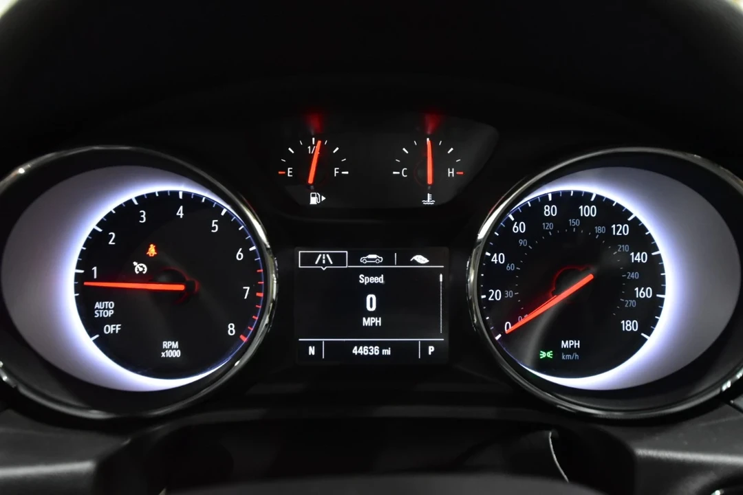 2019 Buick Regal - Image 17 of 21