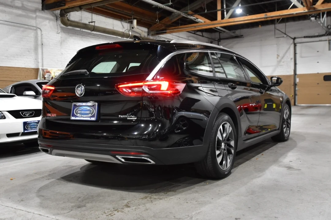 2019 Buick Regal - Image 7 of 12