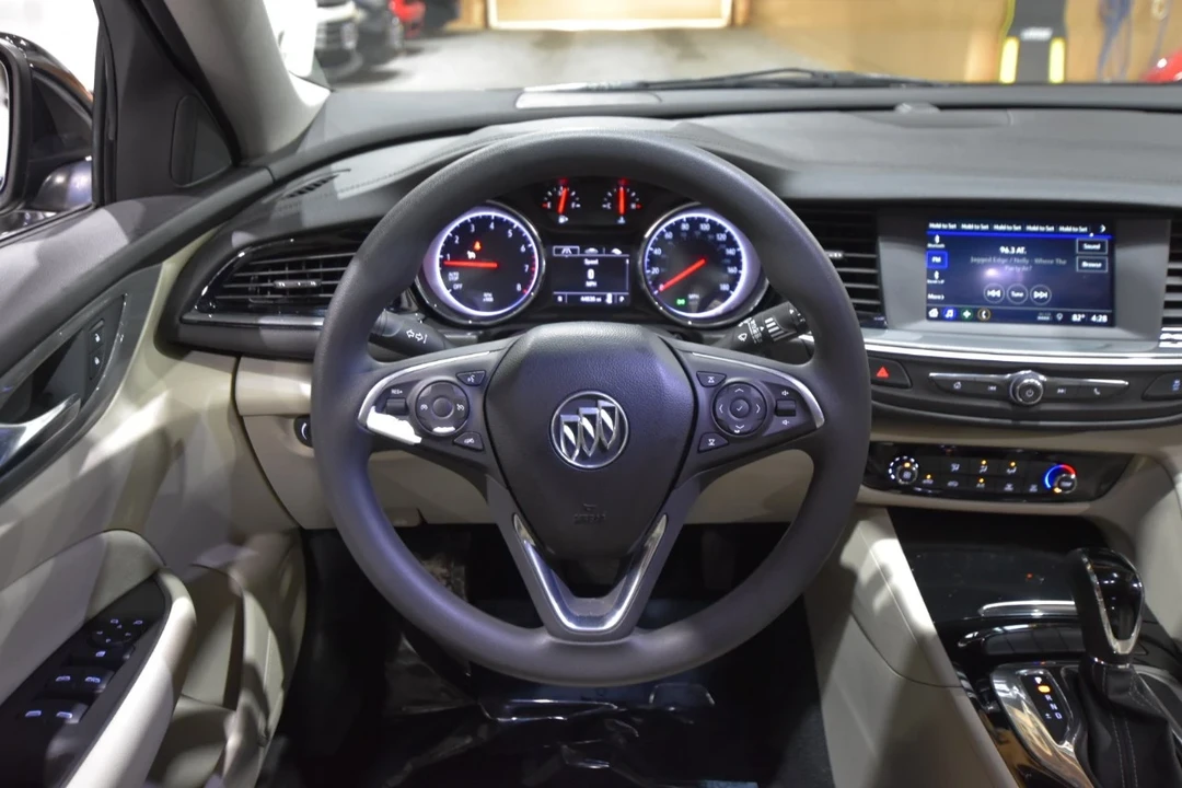 2019 Buick Regal - Image 15 of 21