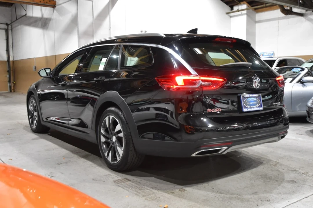 2019 Buick Regal - Image 11 of 12