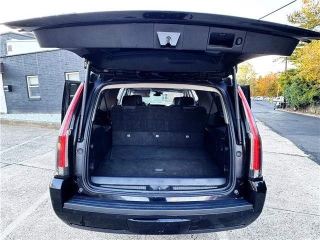 2019 Cadillac Escalade 4th Gen - Image 14 of 21