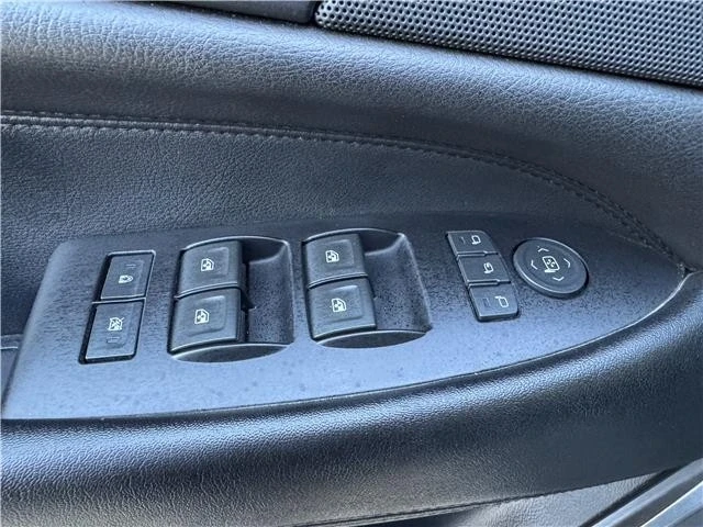 2019 Cadillac Escalade 4th Gen - Image 19 of 21