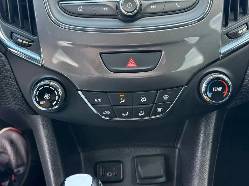 2019 Chevrolet Cruze - Image 16 of 21