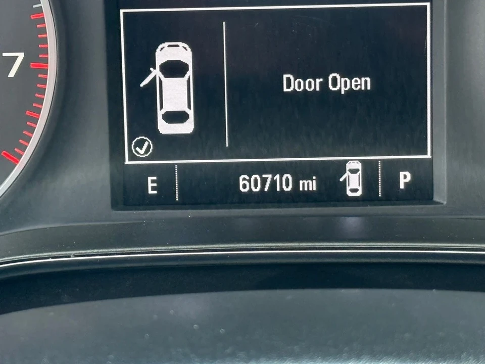 2019 Chevrolet Cruze - Image 15 of 21
