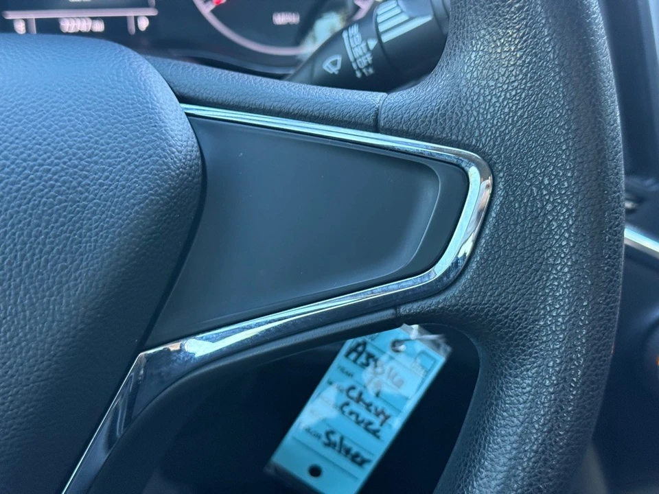 2019 Chevrolet Cruze - Image 17 of 21