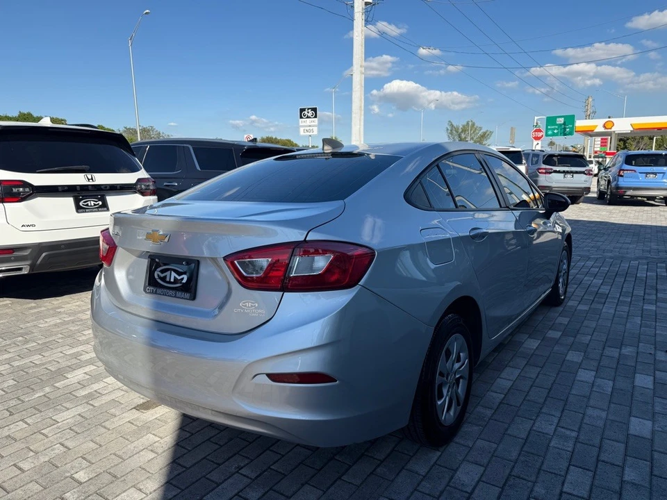 2019 Chevrolet Cruze - Image 8 of 21