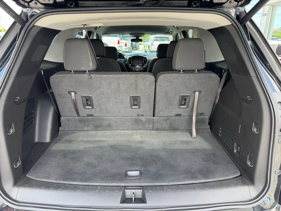 2019 Chevrolet Traverse - Image 9 of 21