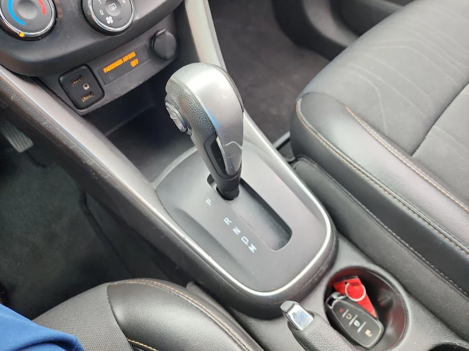 2019 Chevrolet Trax - Image 10 of 21