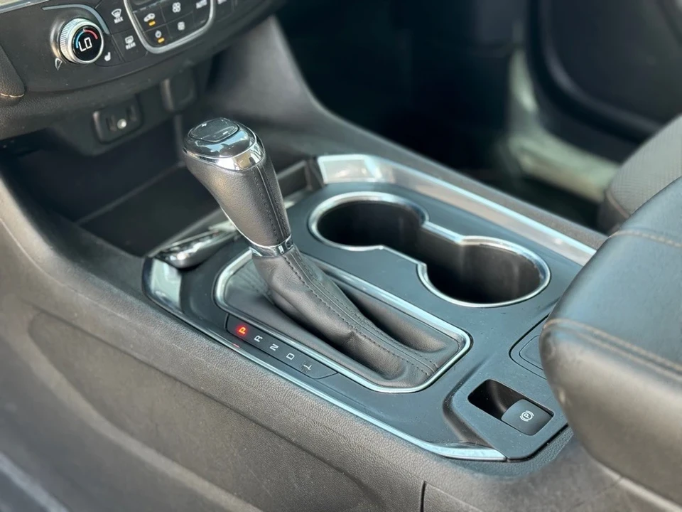 2019 Chevrolet Traverse - Image 19 of 21