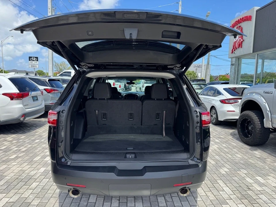 2019 Chevrolet Traverse - Image 7 of 21