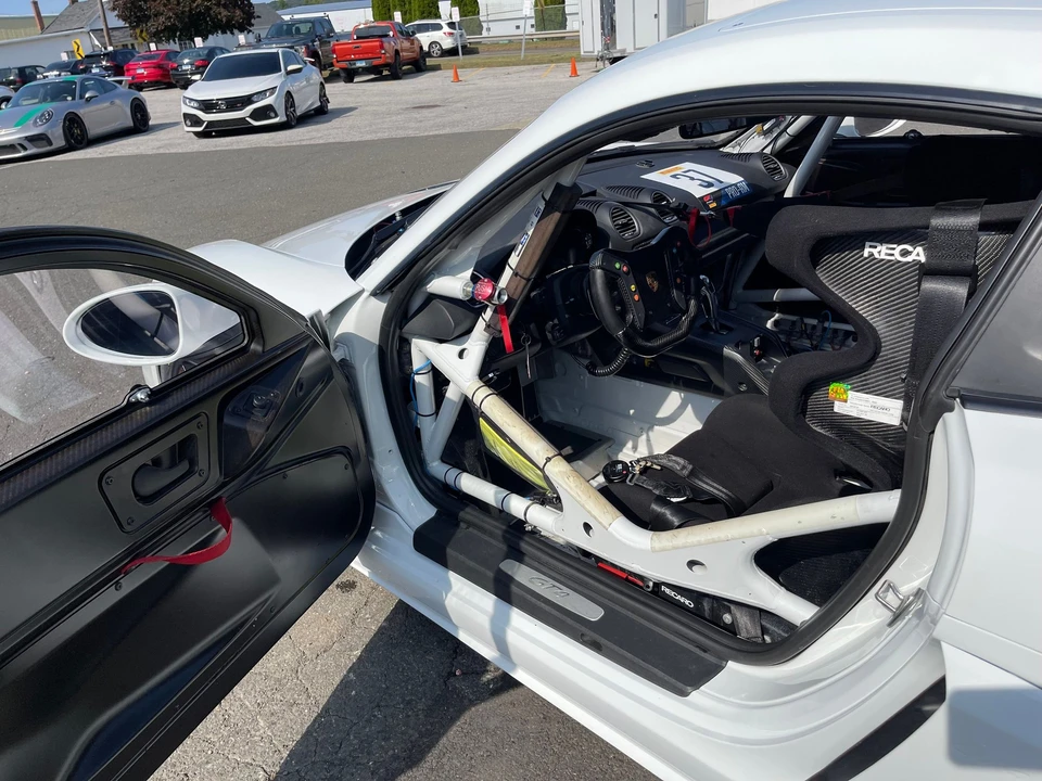 2019 Porsche 718 Cayman GT4 - Image 7 of 13